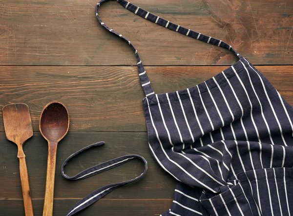 Tabliers de cuisine : où les acheter pour une qualité optimale ?
